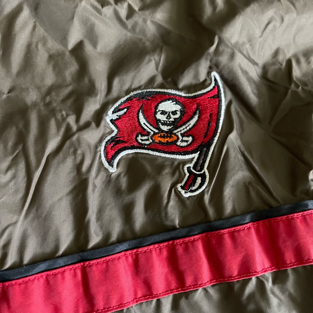 Vintage Tampa Bay buccaneers quarter zip windbreaker